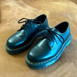 1461 Doc Marten’s, women’s 7 | men’s 6